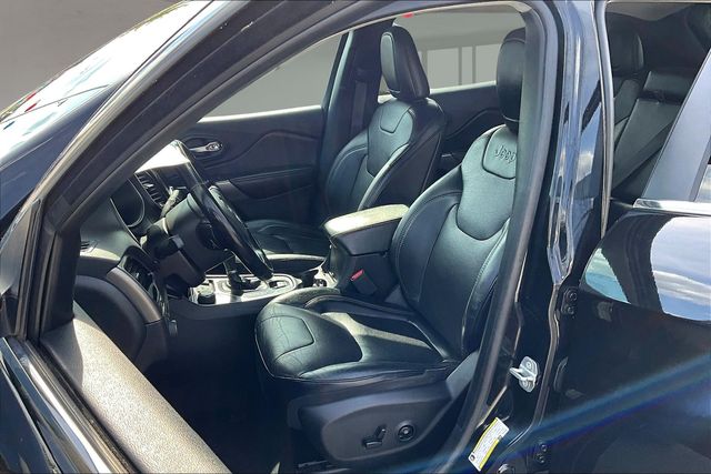 2020 Jeep Cherokee Limited photo 24