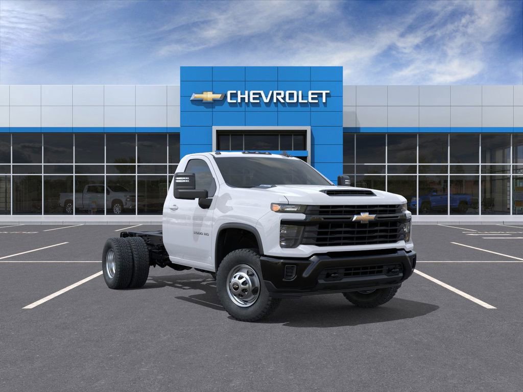 2025 Chevrolet Silverado HD WT's photo