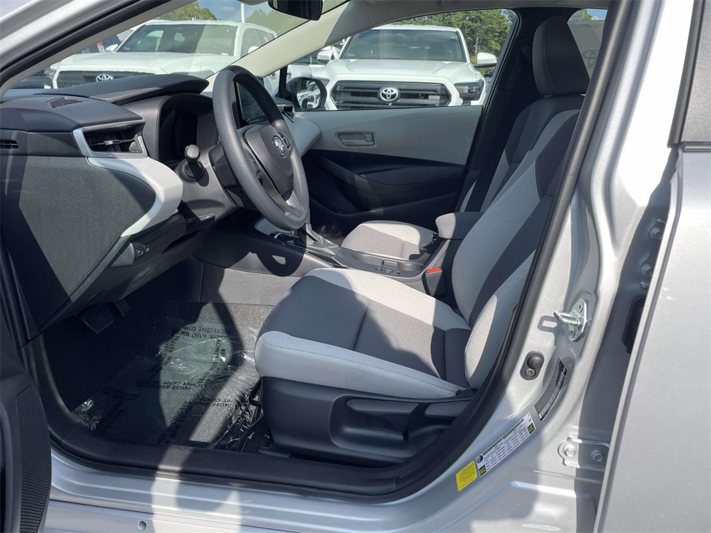 2026 Toyota Corolla LE photo 14