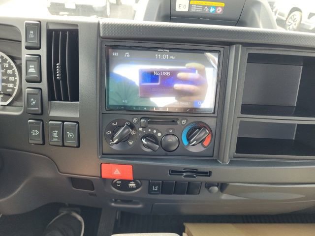 2024 Chevrolet Silverado photo 13