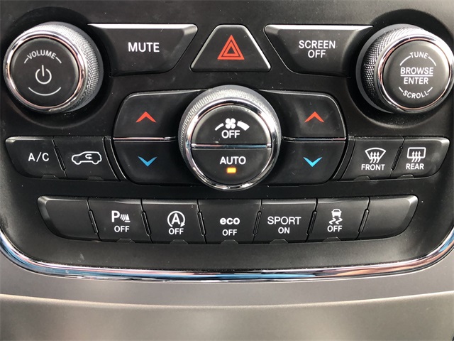 2021 Jeep Grand Cherokee Laredo E photo 24