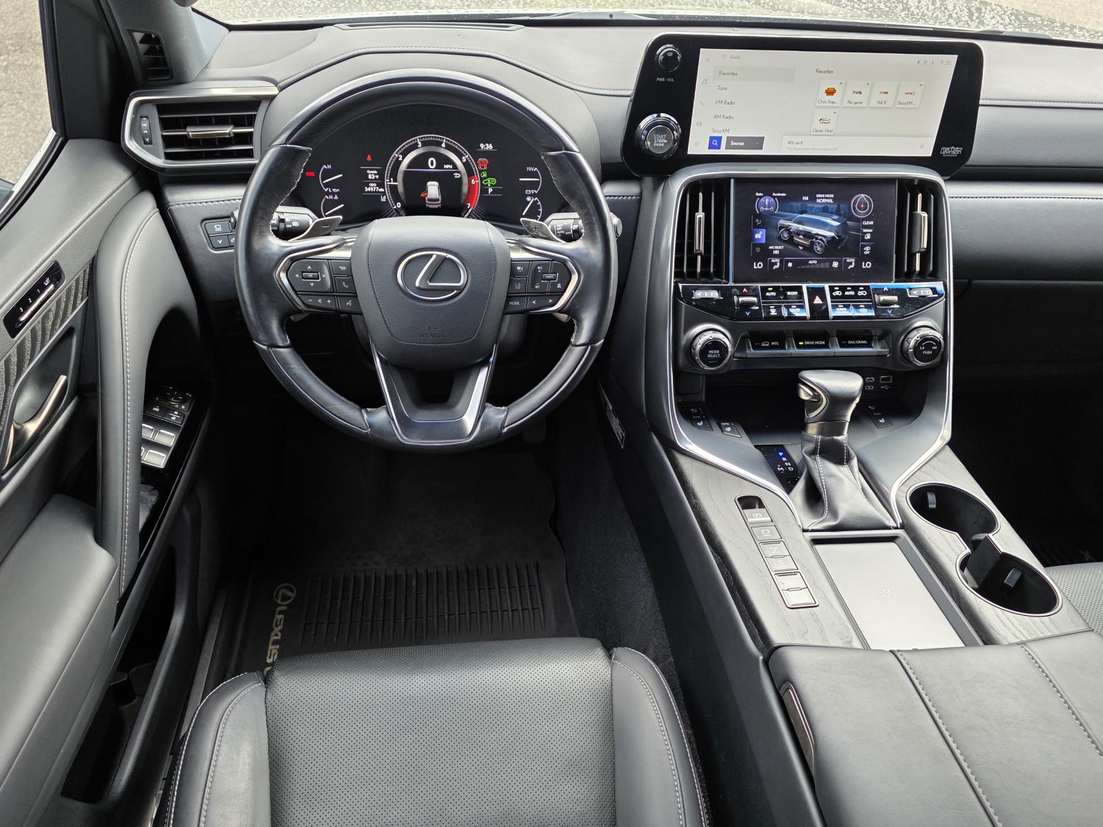 2022 Lexus LX 600 Luxury photo 13