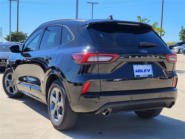 2023 Ford Escape ST-Line photo 3