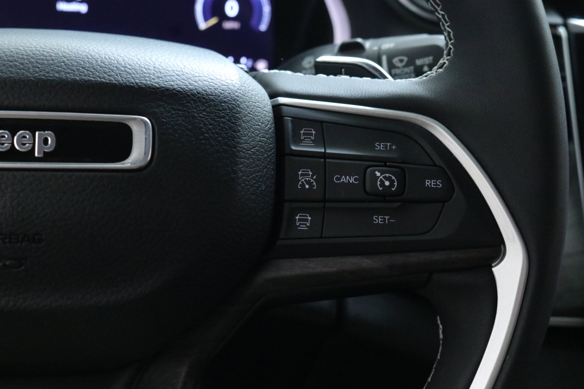 2023 Jeep Grand Cherokee Limited photo 12
