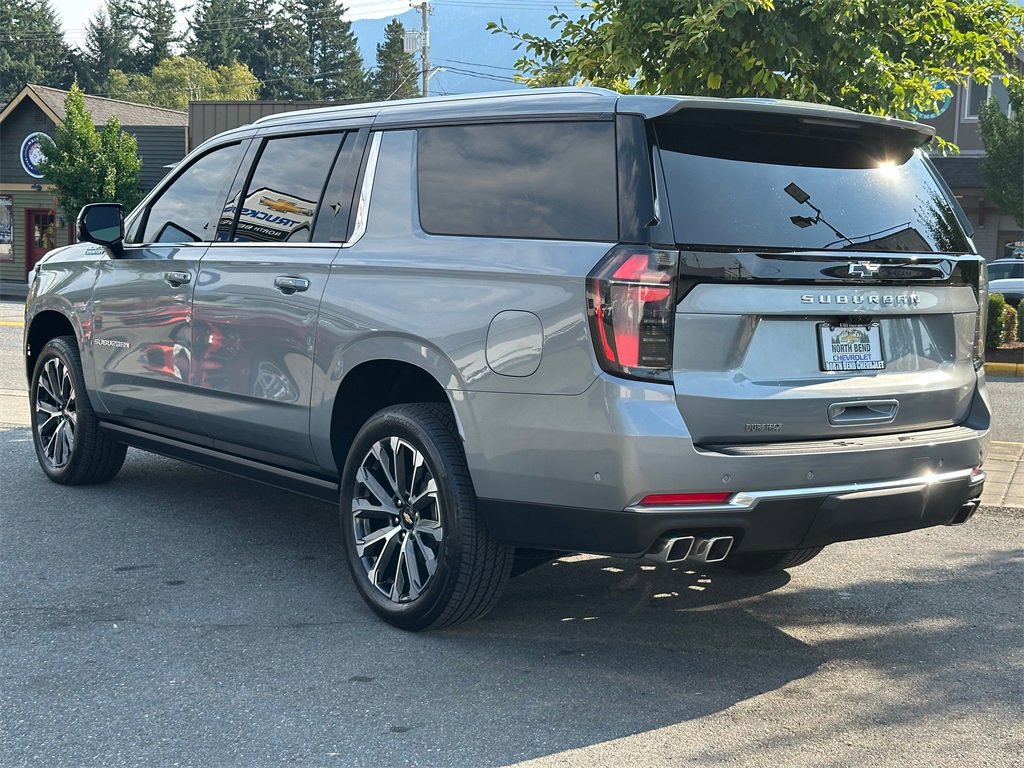 2025 Chevrolet Suburban High Country photo 7