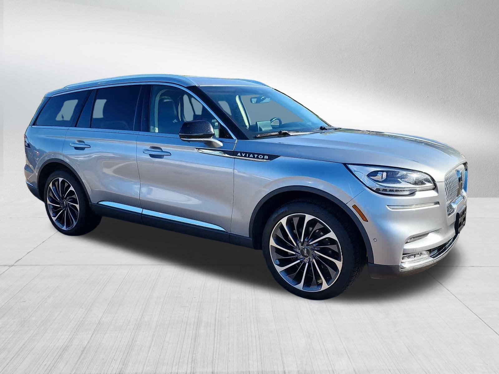 Used 2020 Lincoln Aviator Reserve with VIN 5LM5J7XC4LGL02181 for sale in Vadnais Heights, Minnesota
