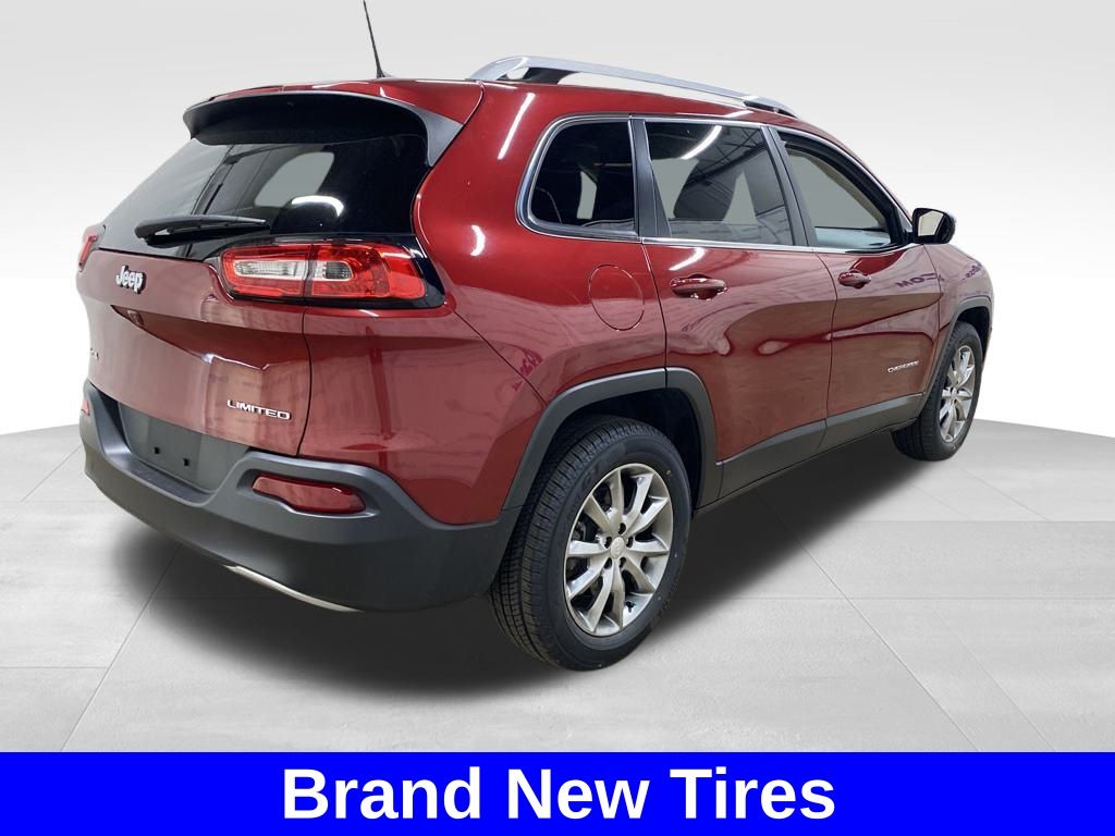 2017 Jeep Cherokee Limited photo 2