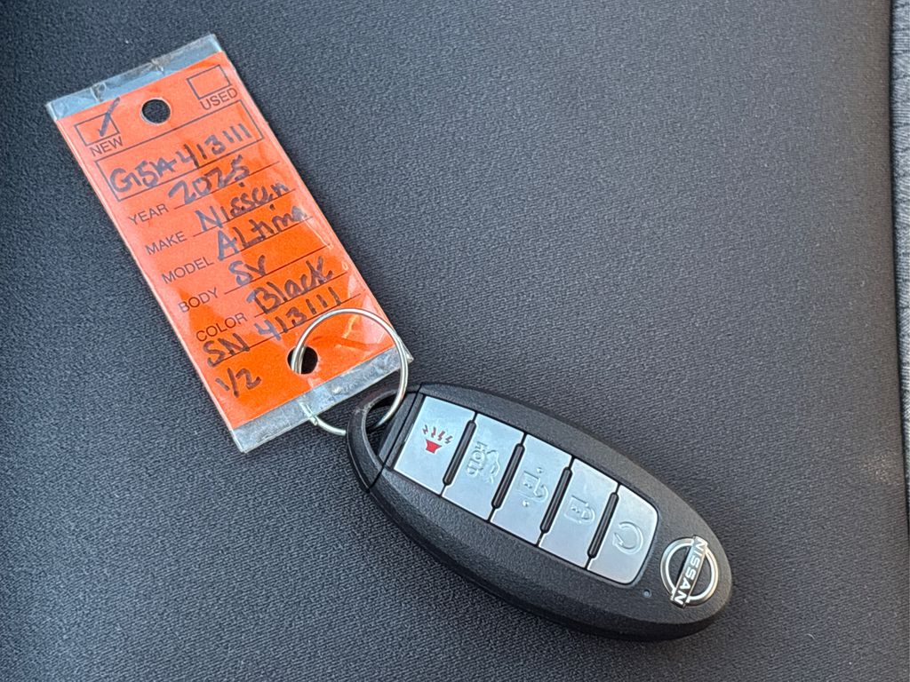 2025 Nissan Altima 2.5 SV photo 29