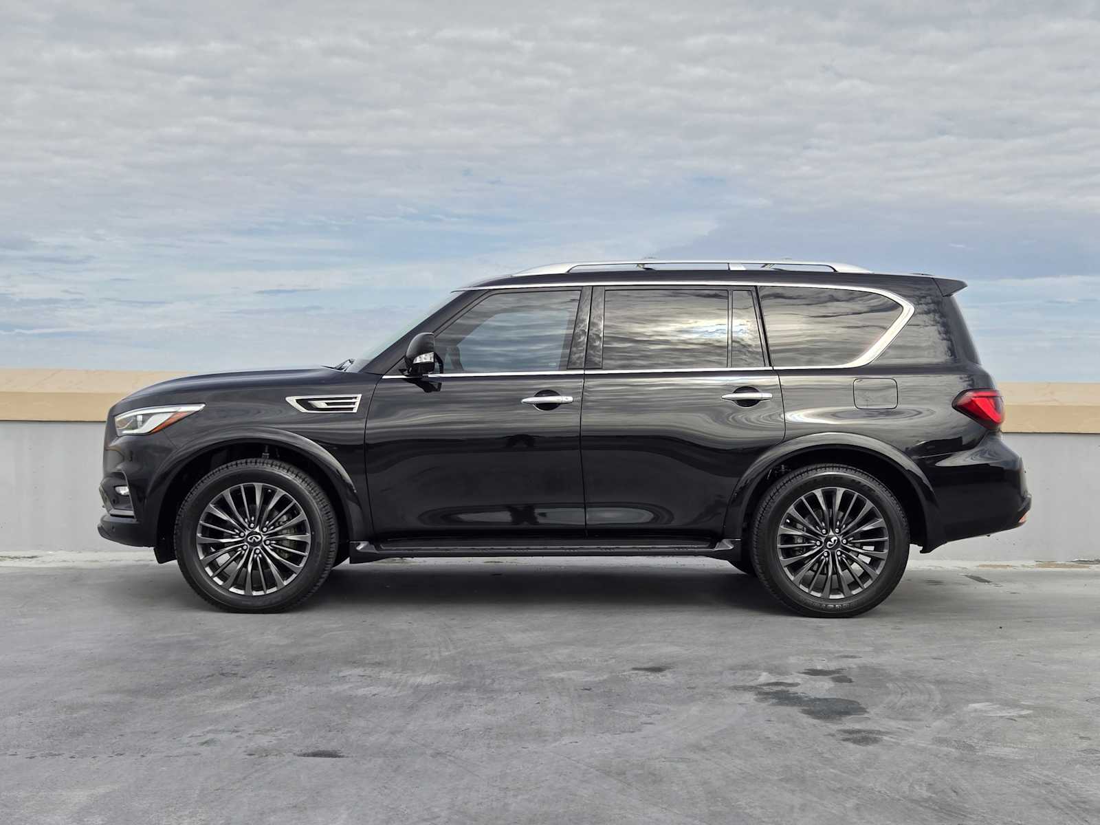 2024 Infiniti QX80 Sensory photo 4