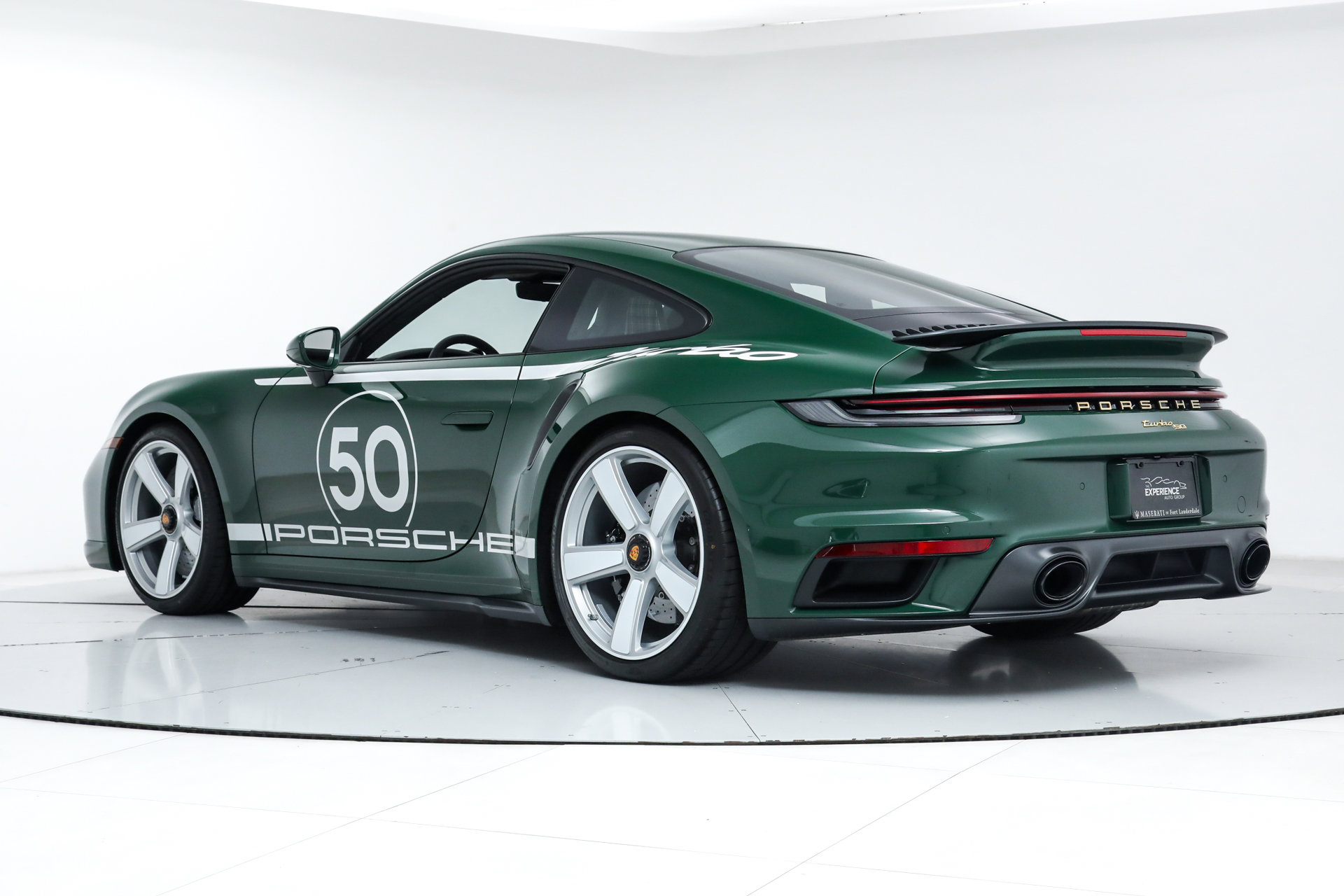2025 Porsche 911 Turbo Coupe photo 3