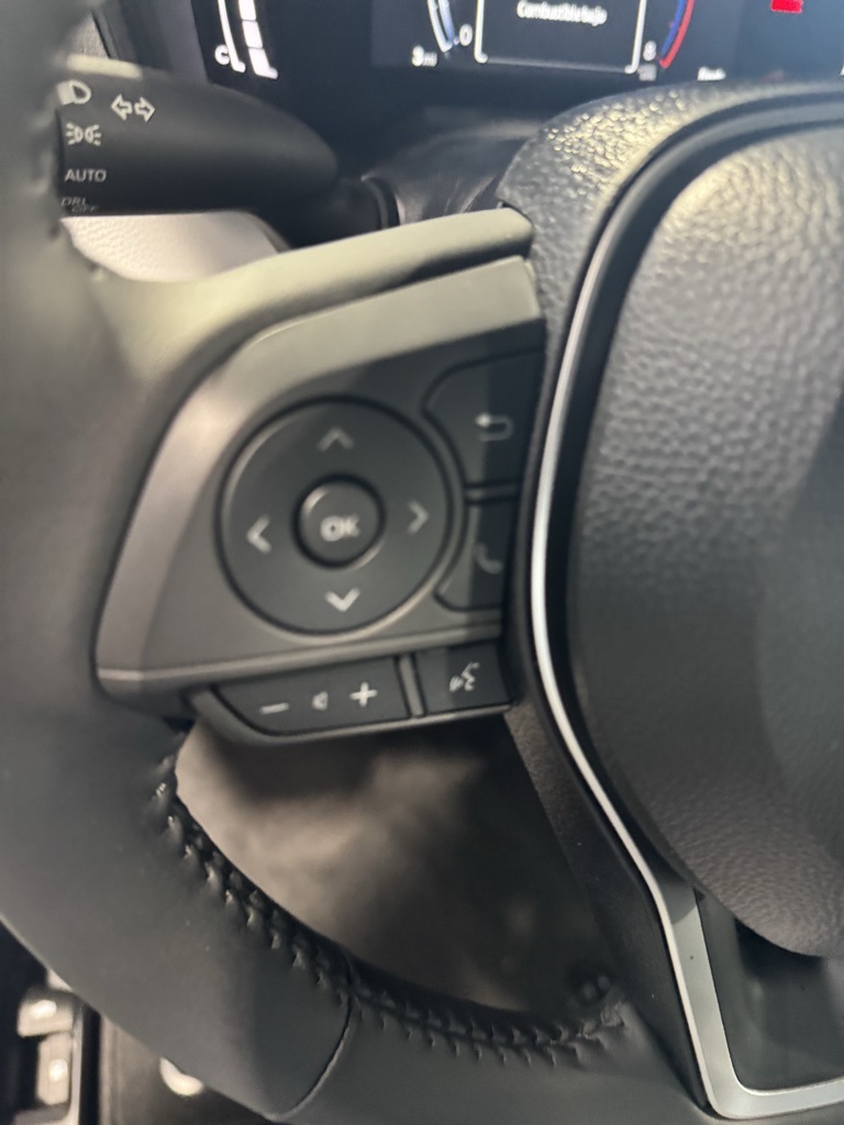 2025 Toyota Corolla SE photo 26