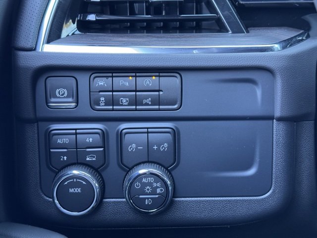 2025 Chevrolet Tahoe Premier photo 21
