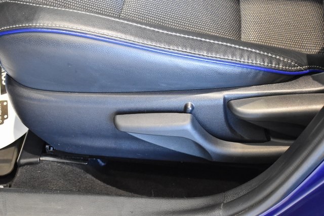 2019 Toyota Corolla XLE XSE photo 15