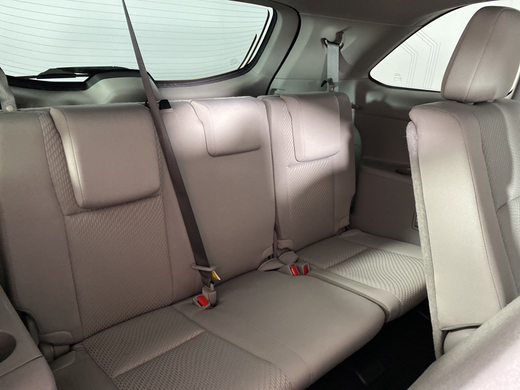 2018 Toyota Highlander LE photo 26