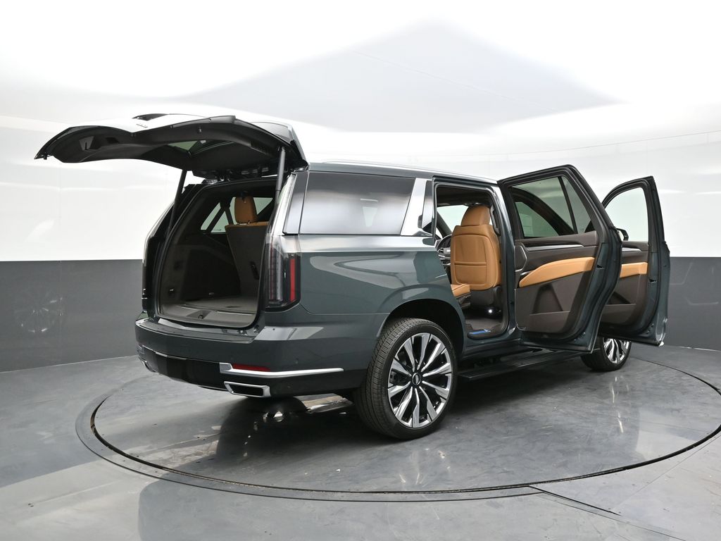 2026 Cadillac Escalade Luxury photo 28