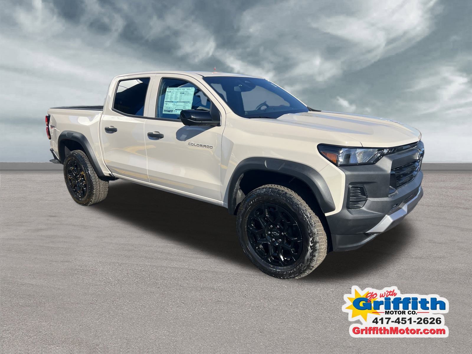 2026 Chevrolet Colorado Trail Boss photo 2