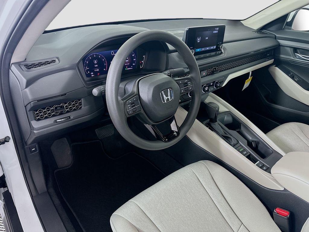 2025 Honda Accord 1.5T LX photo 9