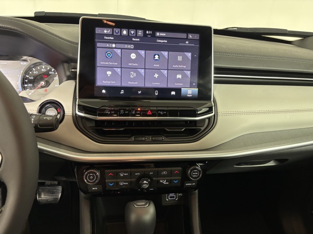 2025 Jeep Compass Limited photo 9