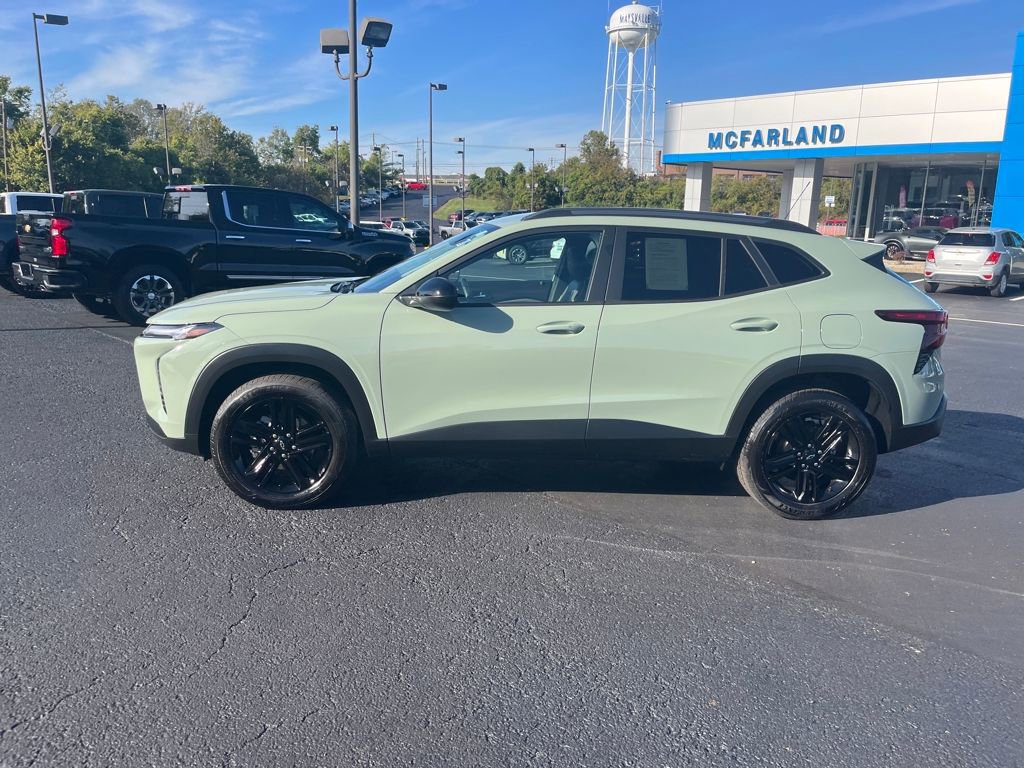 2025 Chevrolet Trax ACTIV photo 2