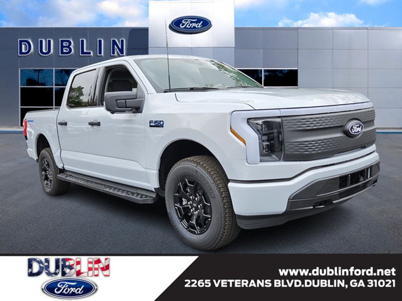2025 Ford F-150 Lightning XLT's photo