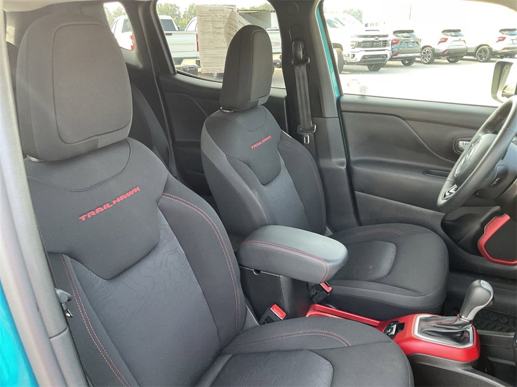 2022 Jeep Renegade Trailhawk photo 25