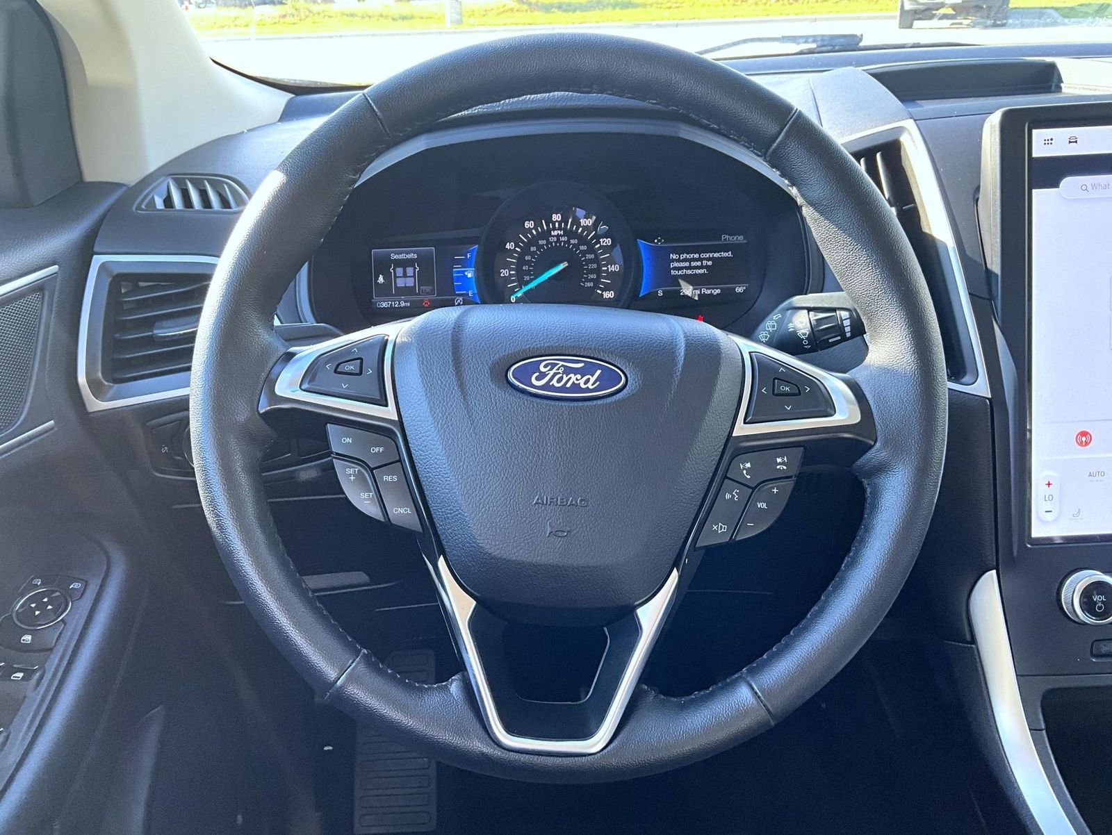 2024 Ford Edge SEL photo 12
