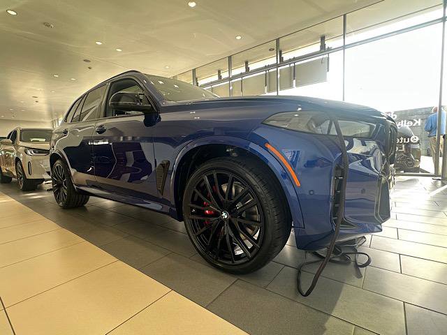 2026 Bmw X5 M60i photo 2