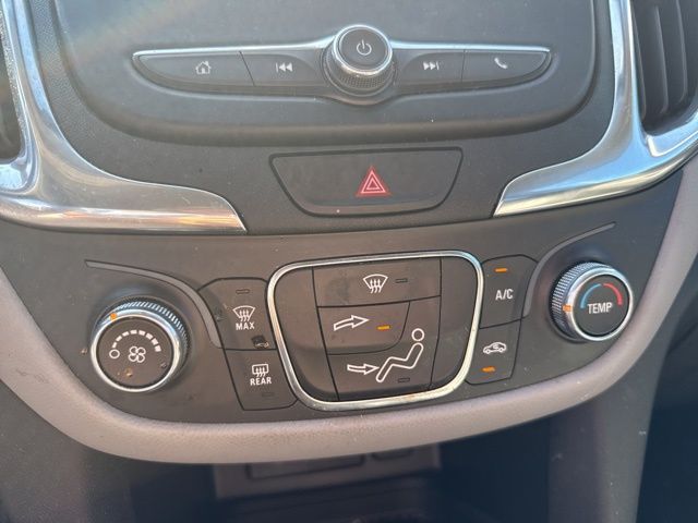 2021 Chevrolet Equinox LS photo 13