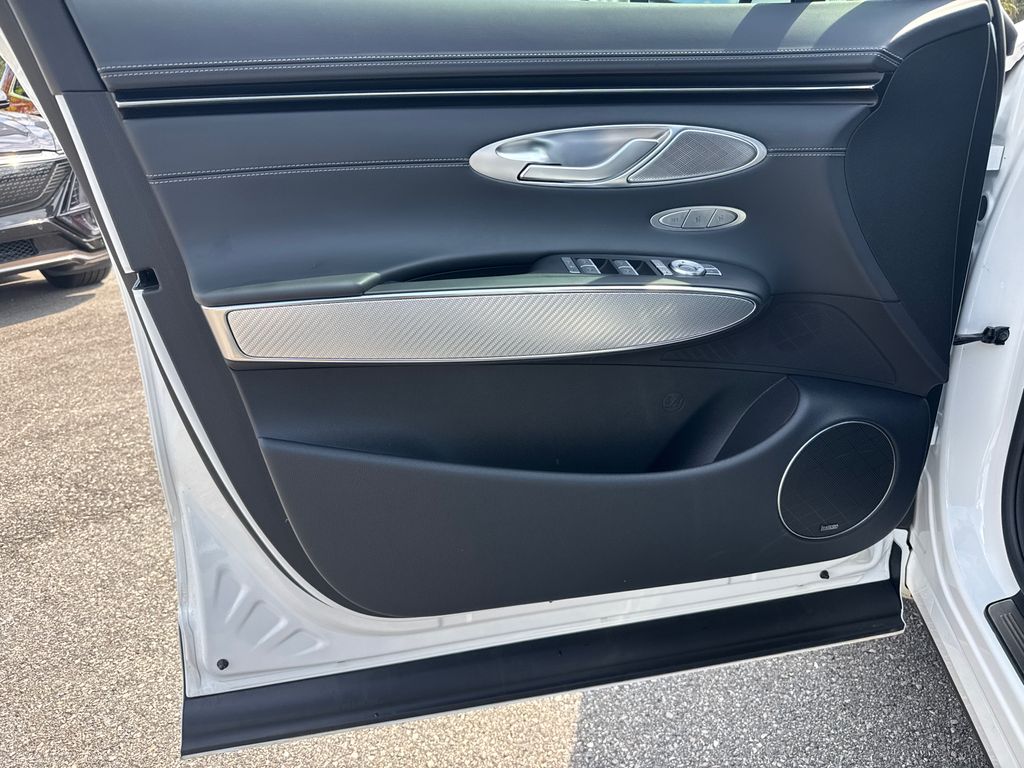 2025 Genesis GV70 2.5T photo 11