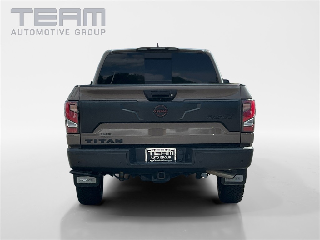 2023 Nissan Titan PRO-4X photo 6