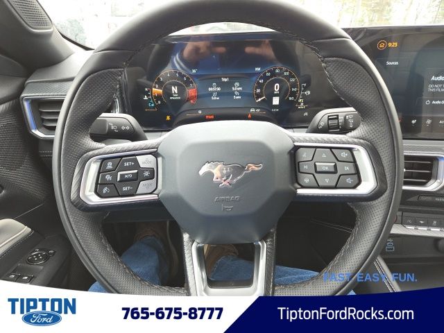 2025 Ford Mustang GT Premium photo 4