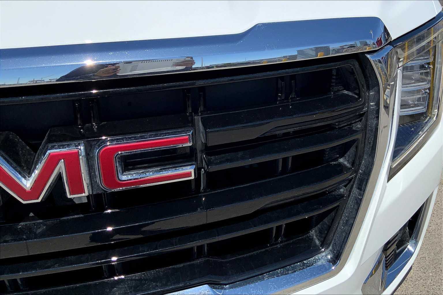 2024 Gmc Yukon SLE photo 28