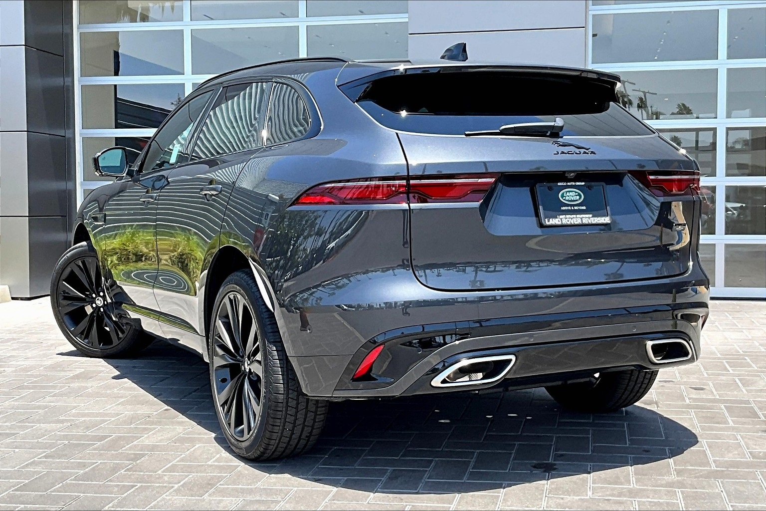2026 Jaguar F-PACE P400 R-Dynamic S photo 3