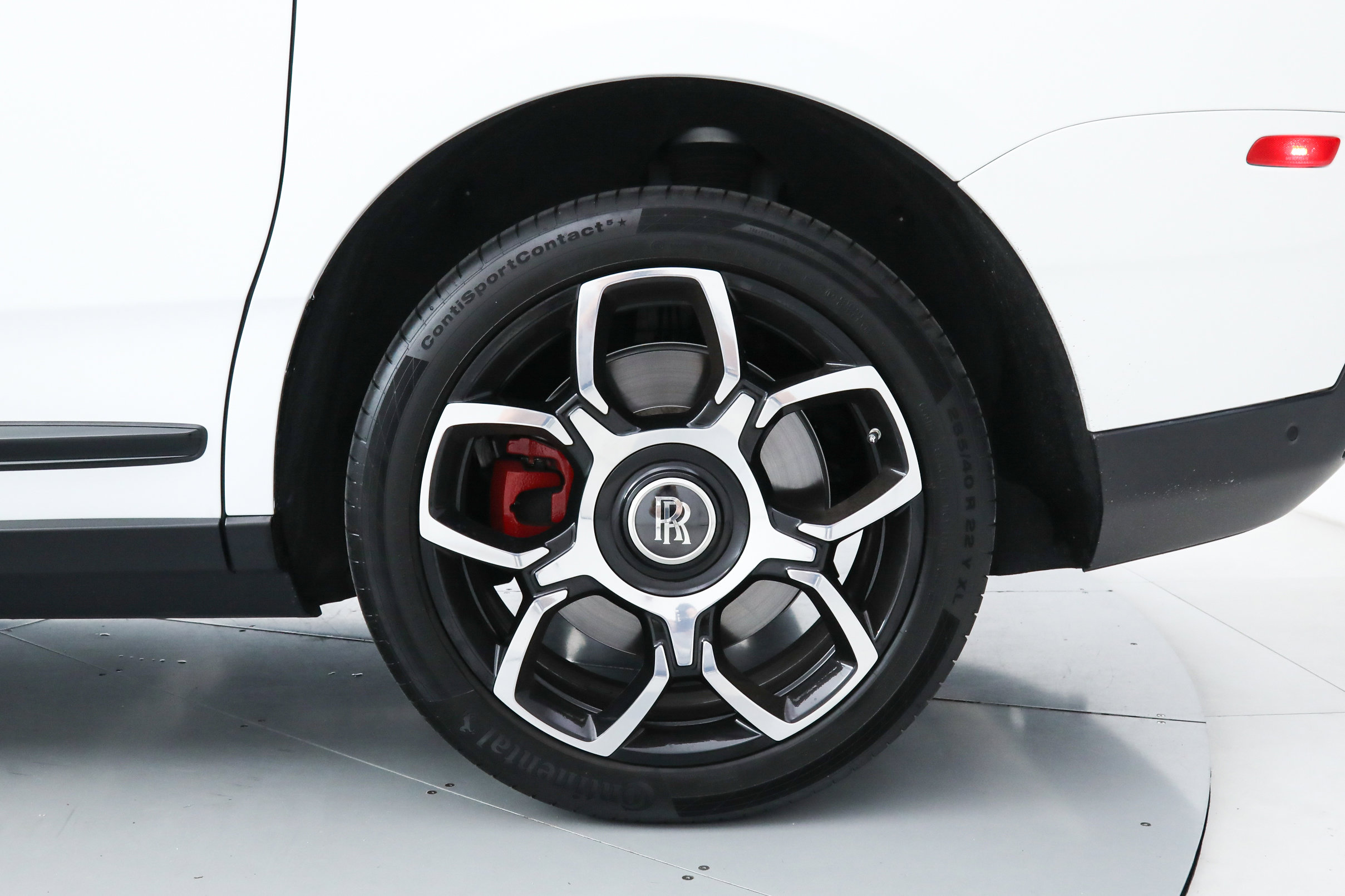 2023 Rolls Royce Cullinan Black Badge photo 46