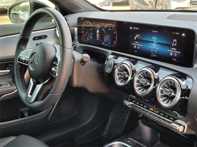 2022 Mercedes Benz A 220 photo 10