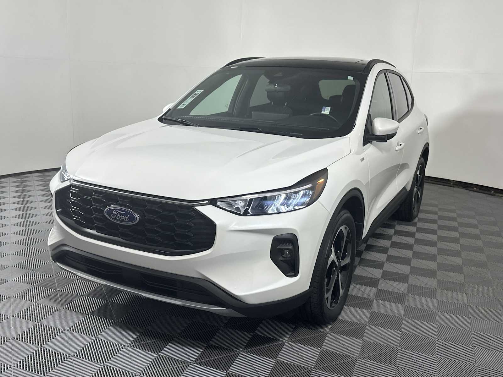 2025 Ford Escape ST-Line Select photo 3