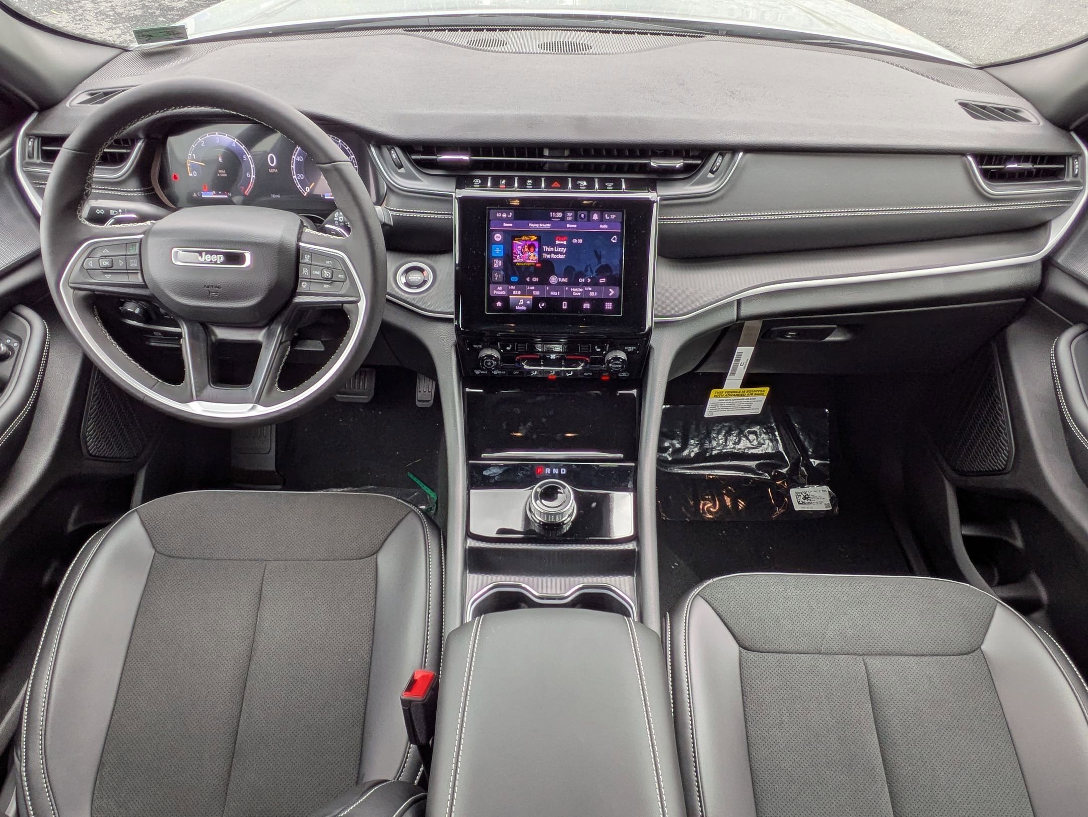 2025 Jeep Grand Cherokee Altitude photo 22