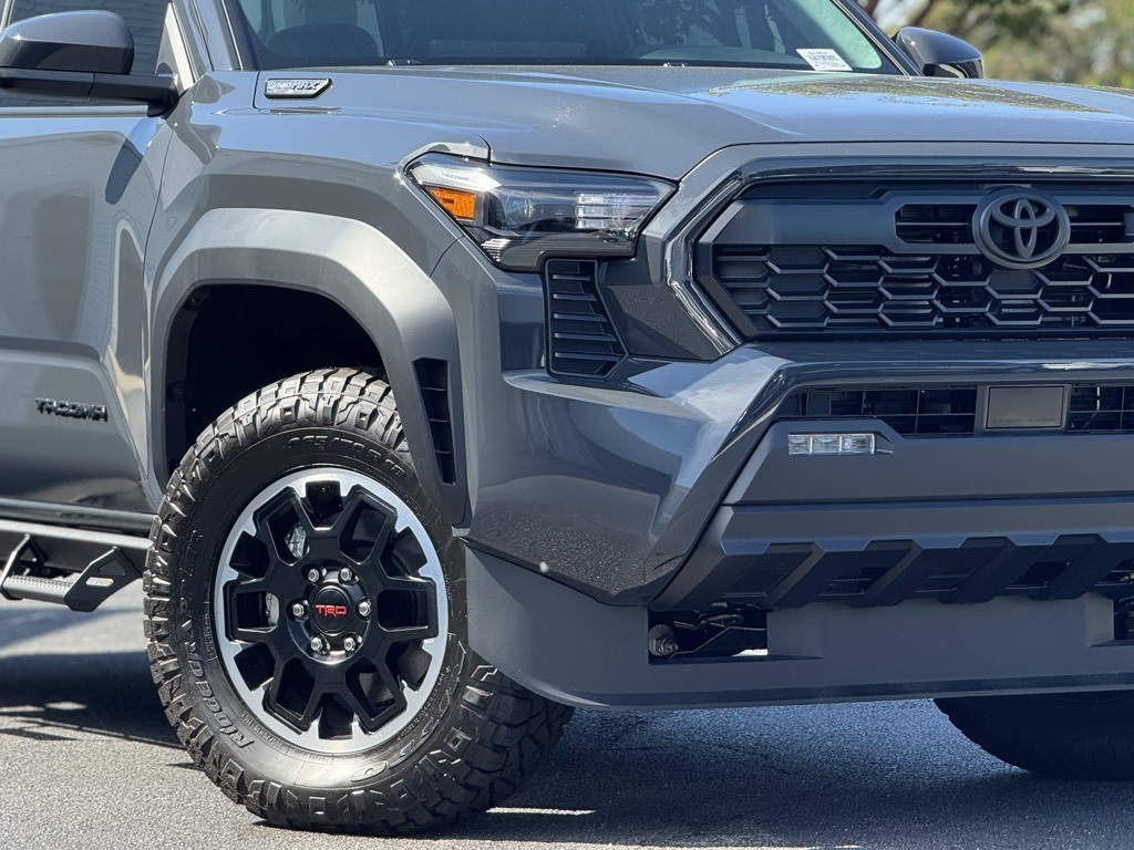 2025 Toyota Tacoma TRD Off-Road 4x4 Double Cab photo 2