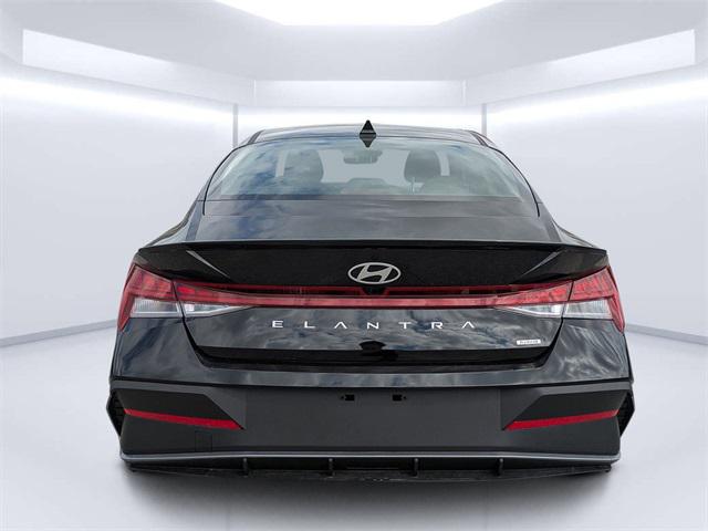 2025 Hyundai Elantra Hybrid SEL Sport photo 4