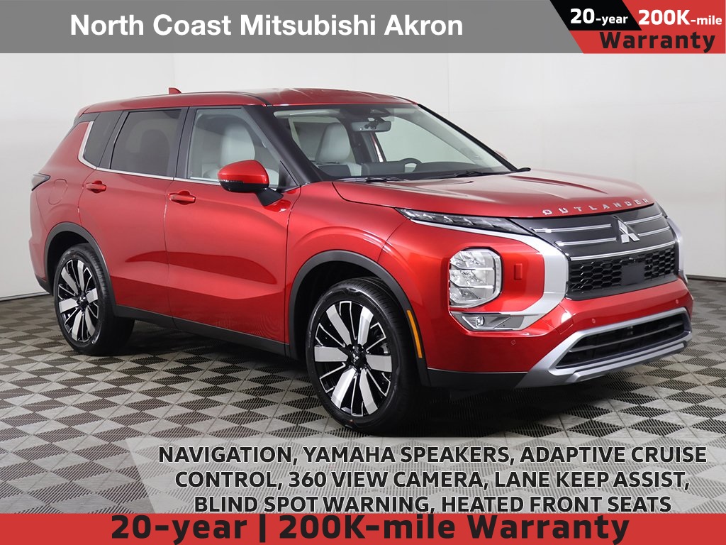 2025 Mitsubishi Outlander SE's photo