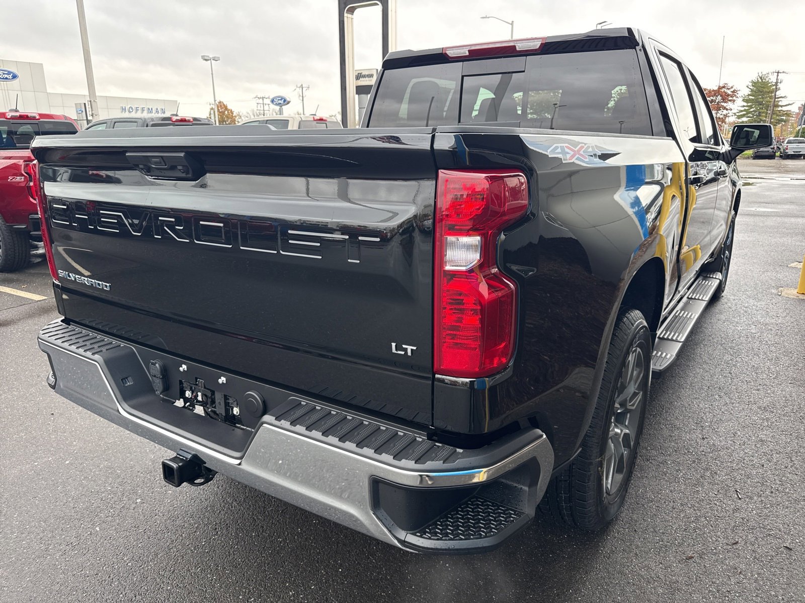 2026 Chevrolet Silverado 1500 LT photo 2