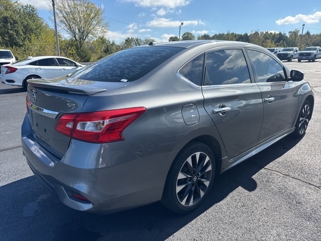 2017 Nissan Sentra SR photo 4