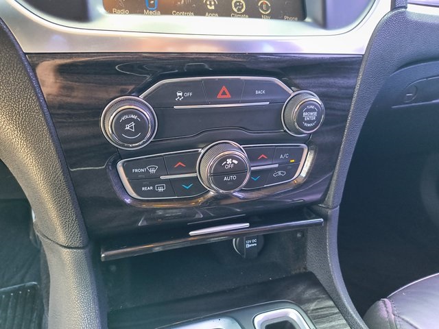 2016 Chrysler 300 Limited photo 6