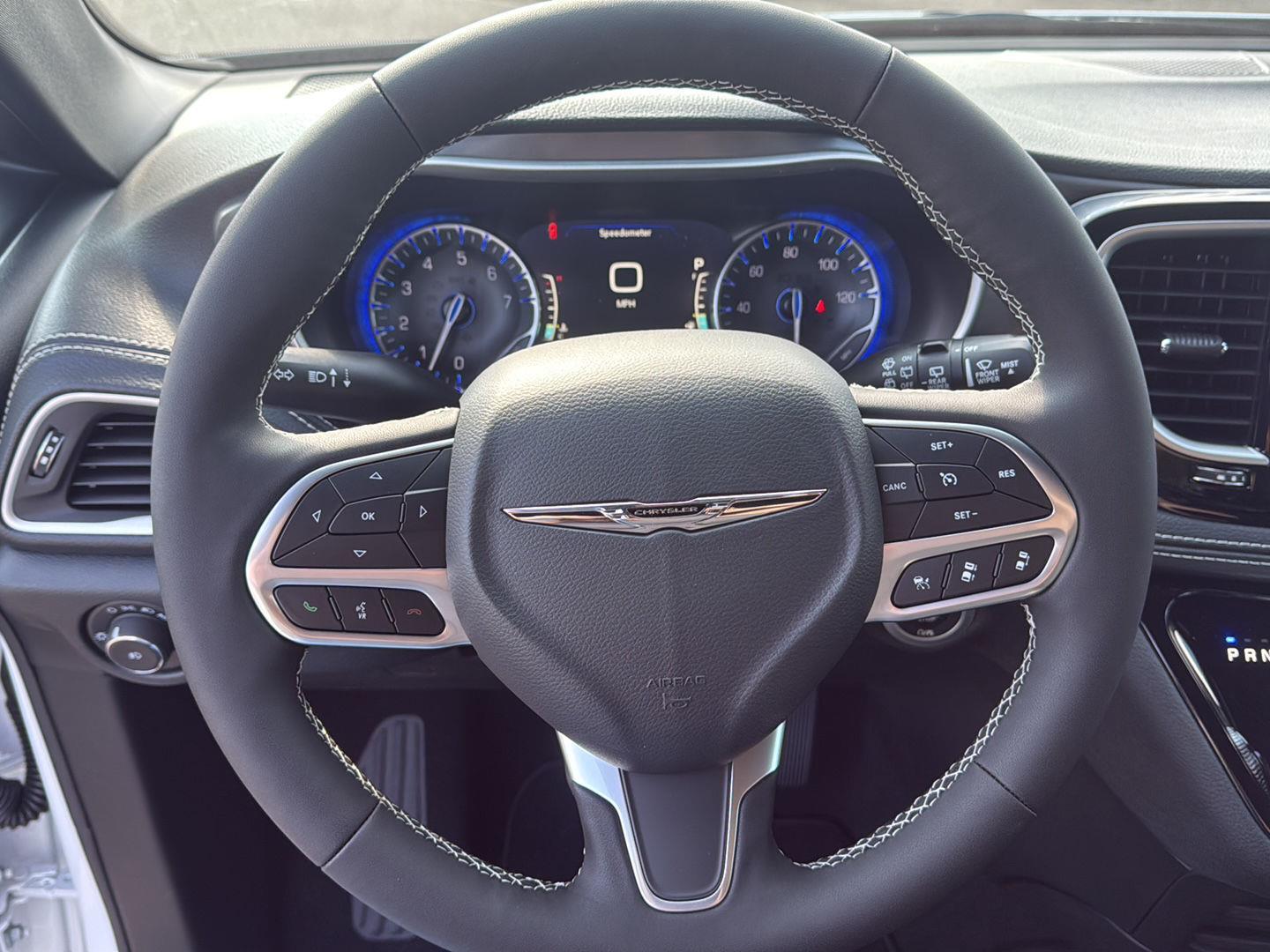 2026 Chrysler Pacifica photo 17