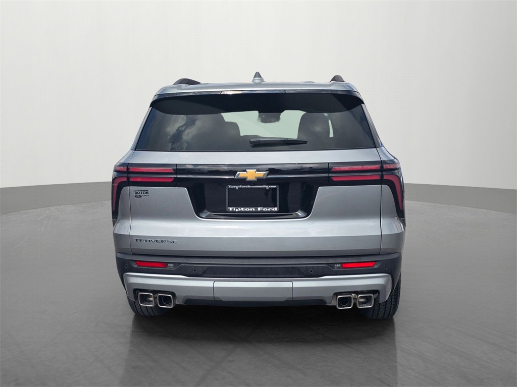 2025 Chevrolet Traverse photo 3