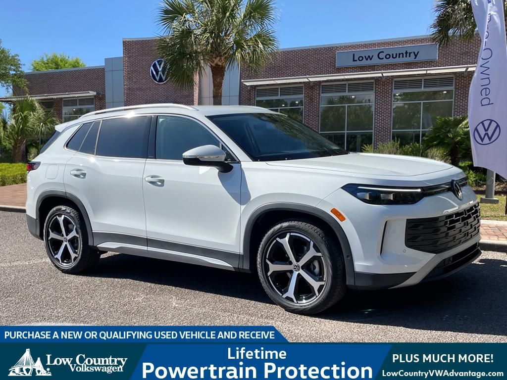 2026 Volkswagen Tiguan SE's photo