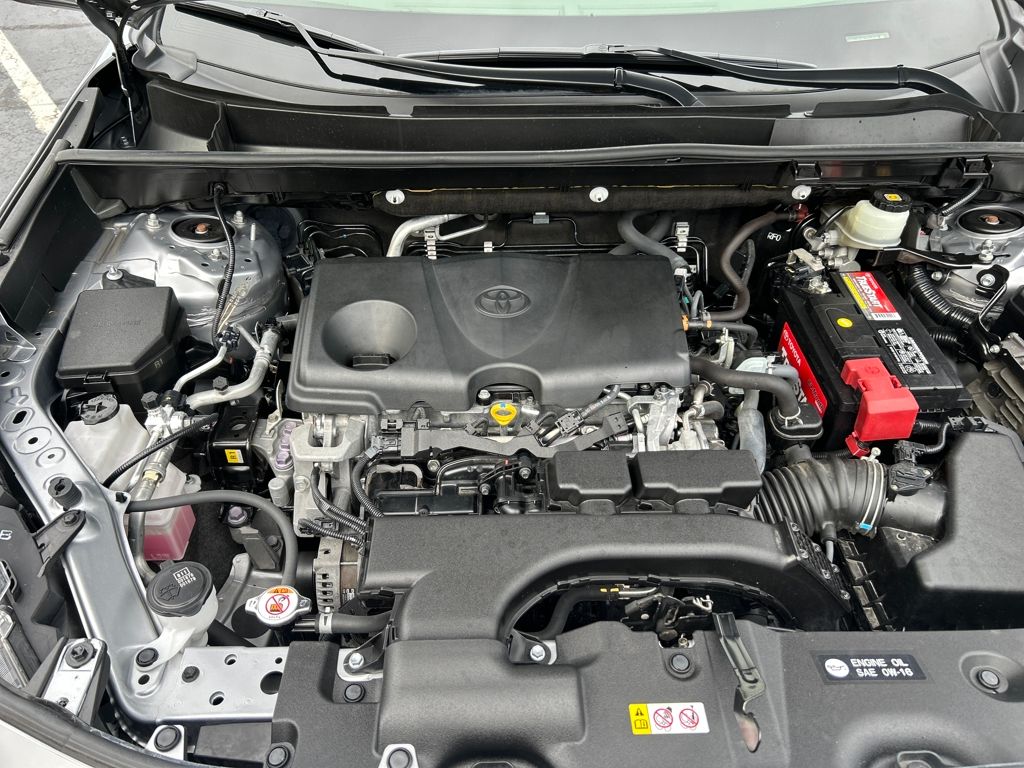 2020 Toyota RAV4 XLE Premium photo 22