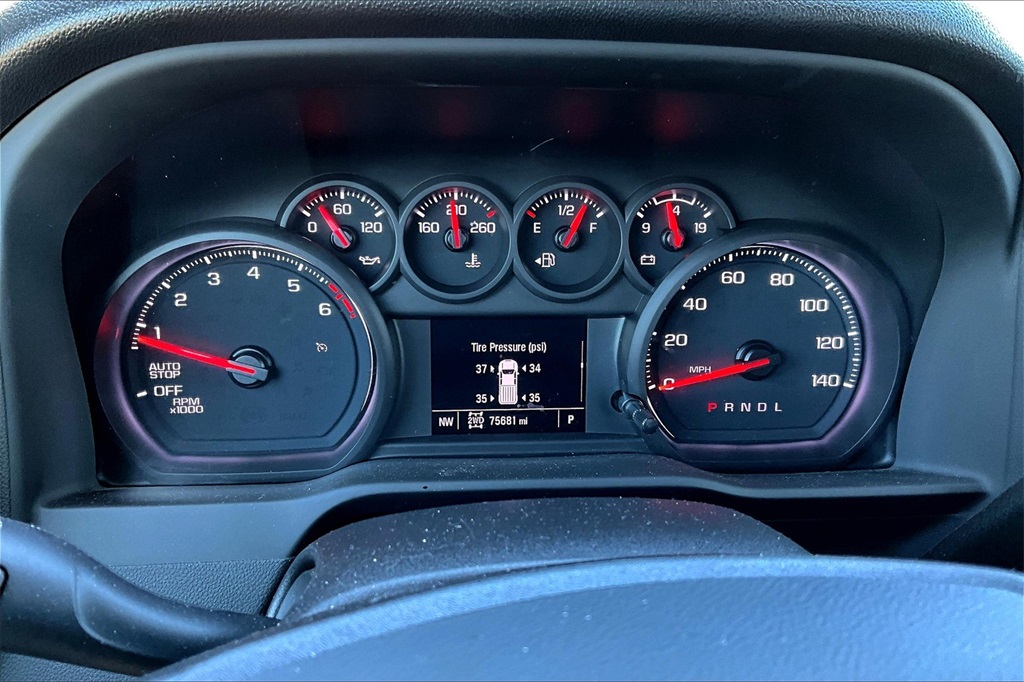 2022 Chevrolet Silverado 1500 Custom photo 14