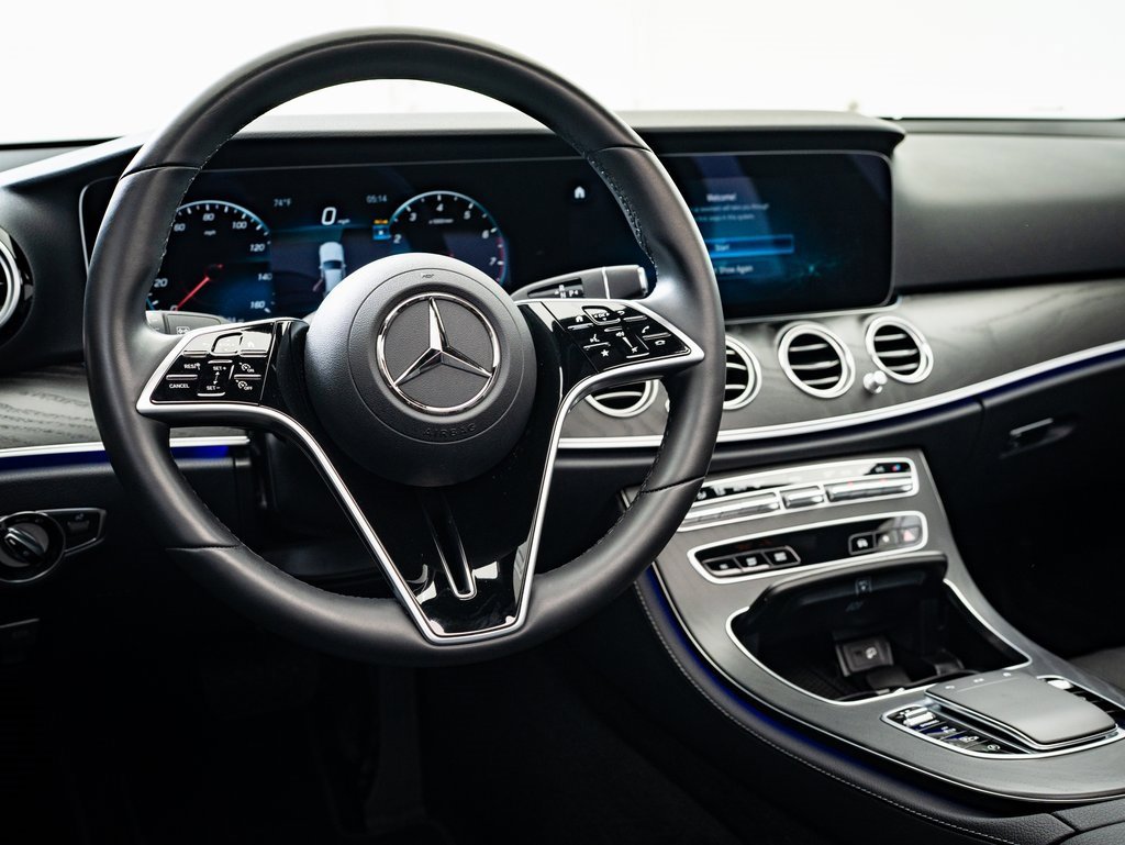 2023 Mercedes Benz E 350 4MATIC Sedan photo 4