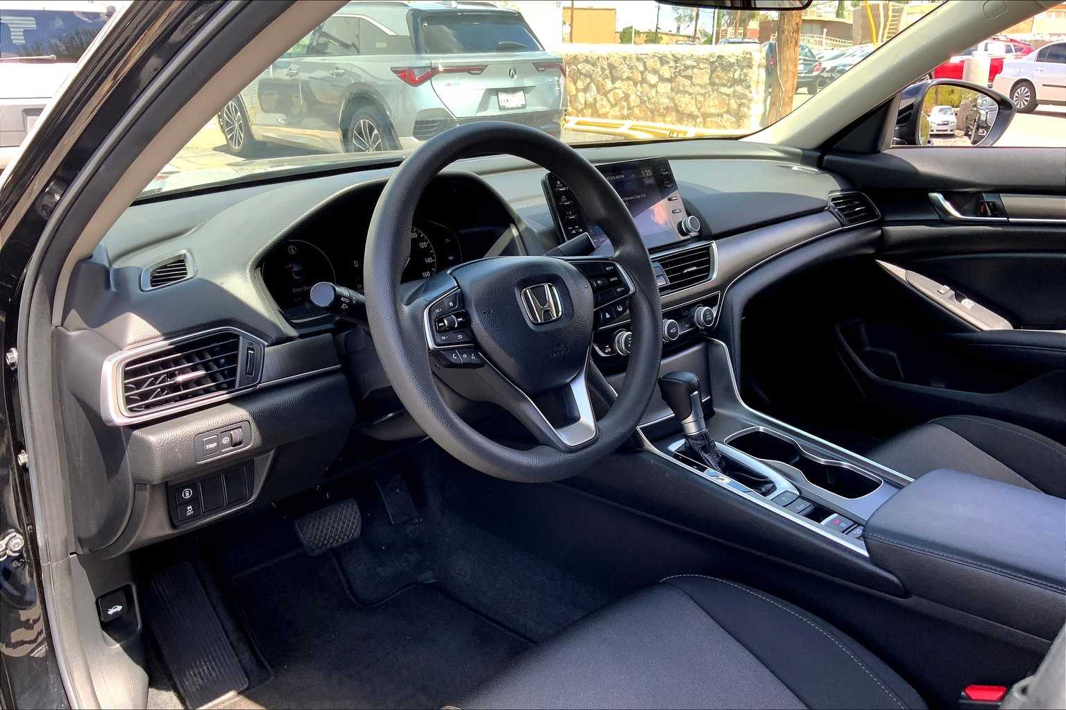 2022 Honda Accord LX photo 15